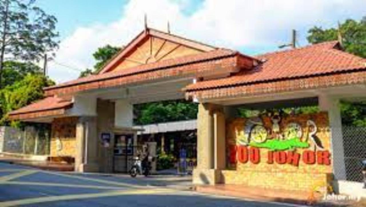 Forest City Marina Hotel Gelang Patah Buitenkant foto