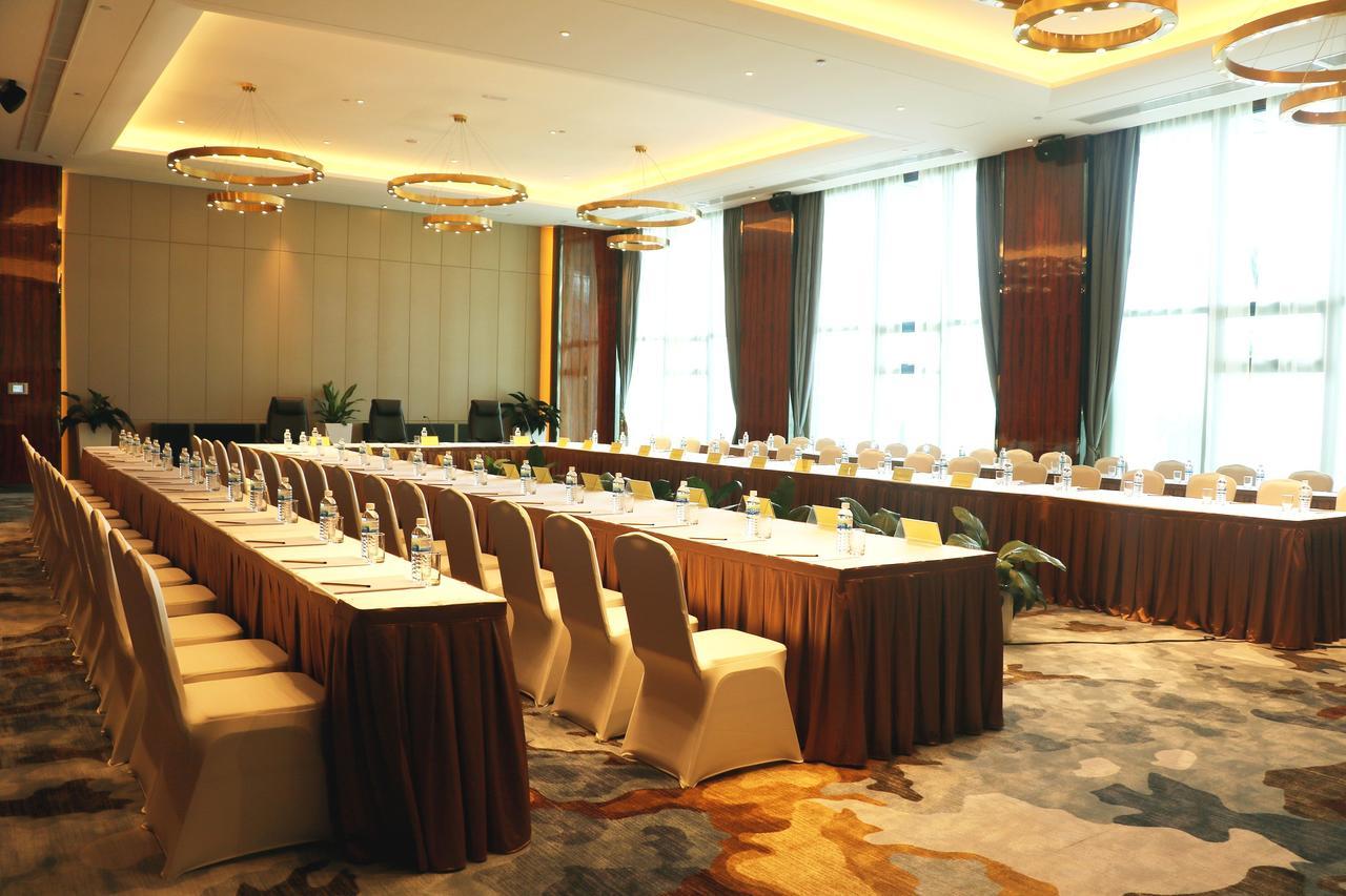 Forest City Marina Hotel Gelang Patah Buitenkant foto
